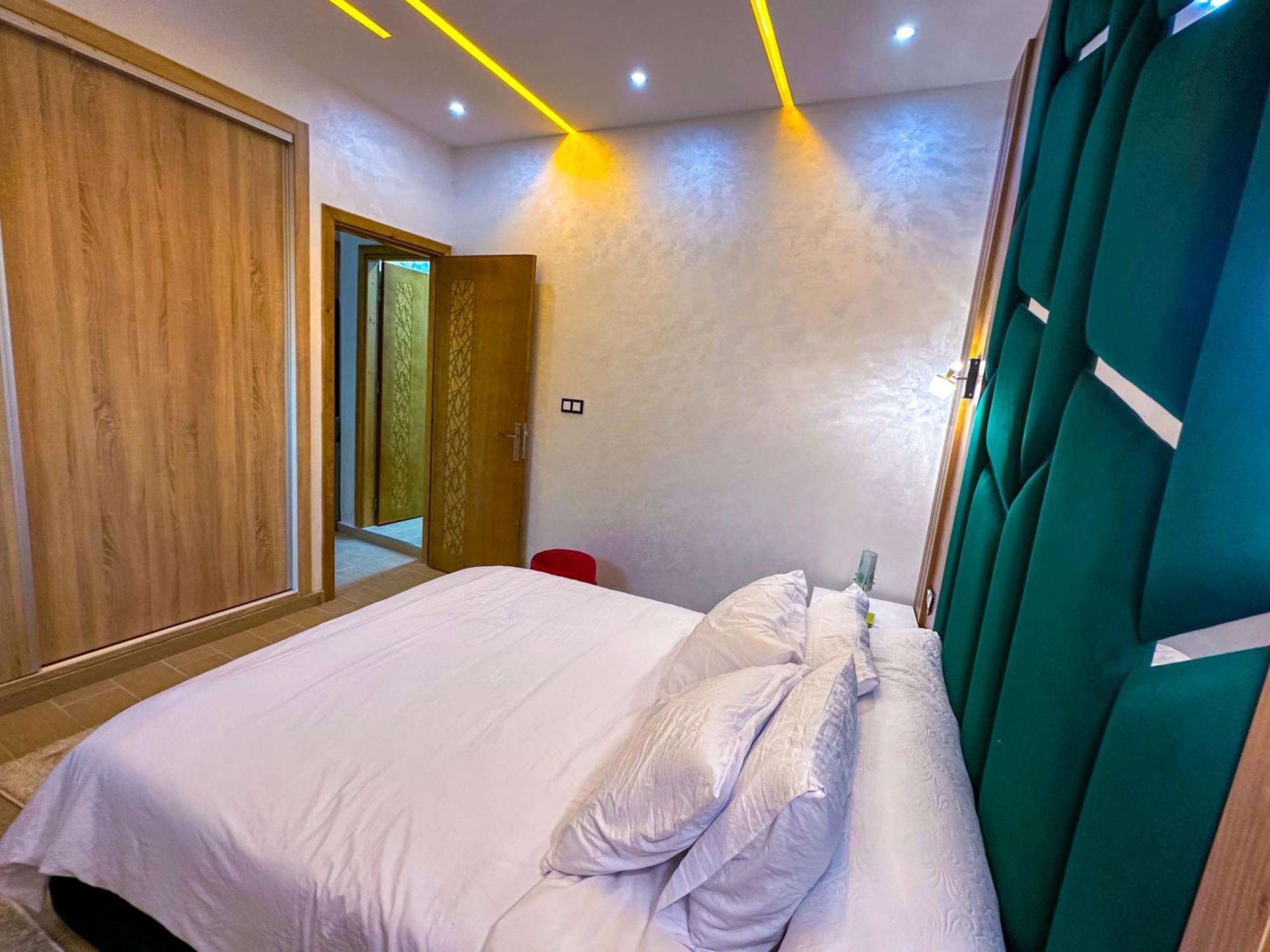 Veluxa - Luxury Holiday Homes - Centric Flat Tanca Dış mekan fotoğraf
