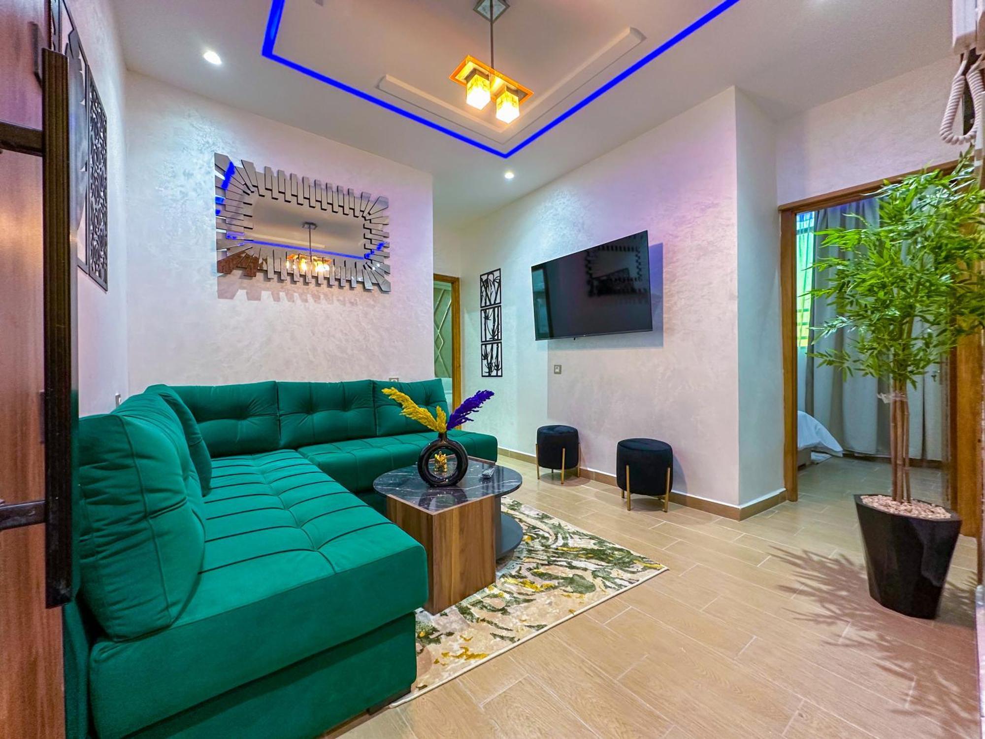 Veluxa - Luxury Holiday Homes - Centric Flat Tanca Dış mekan fotoğraf