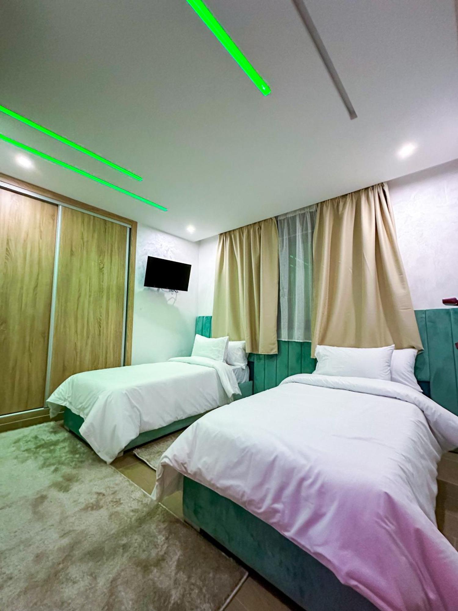 Veluxa - Luxury Holiday Homes - Centric Flat Tanca Dış mekan fotoğraf