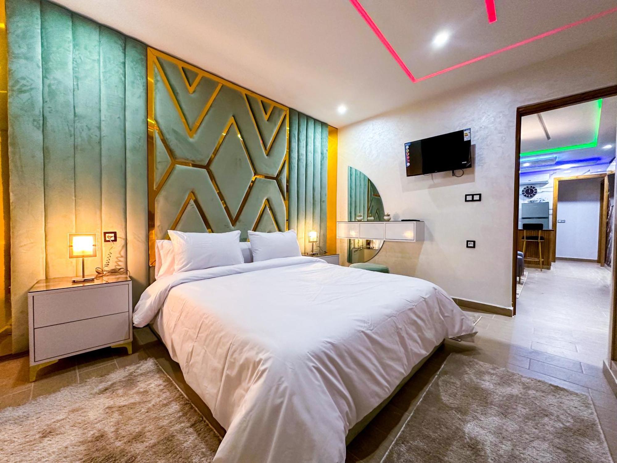 Veluxa - Luxury Holiday Homes - Centric Flat Tanca Dış mekan fotoğraf