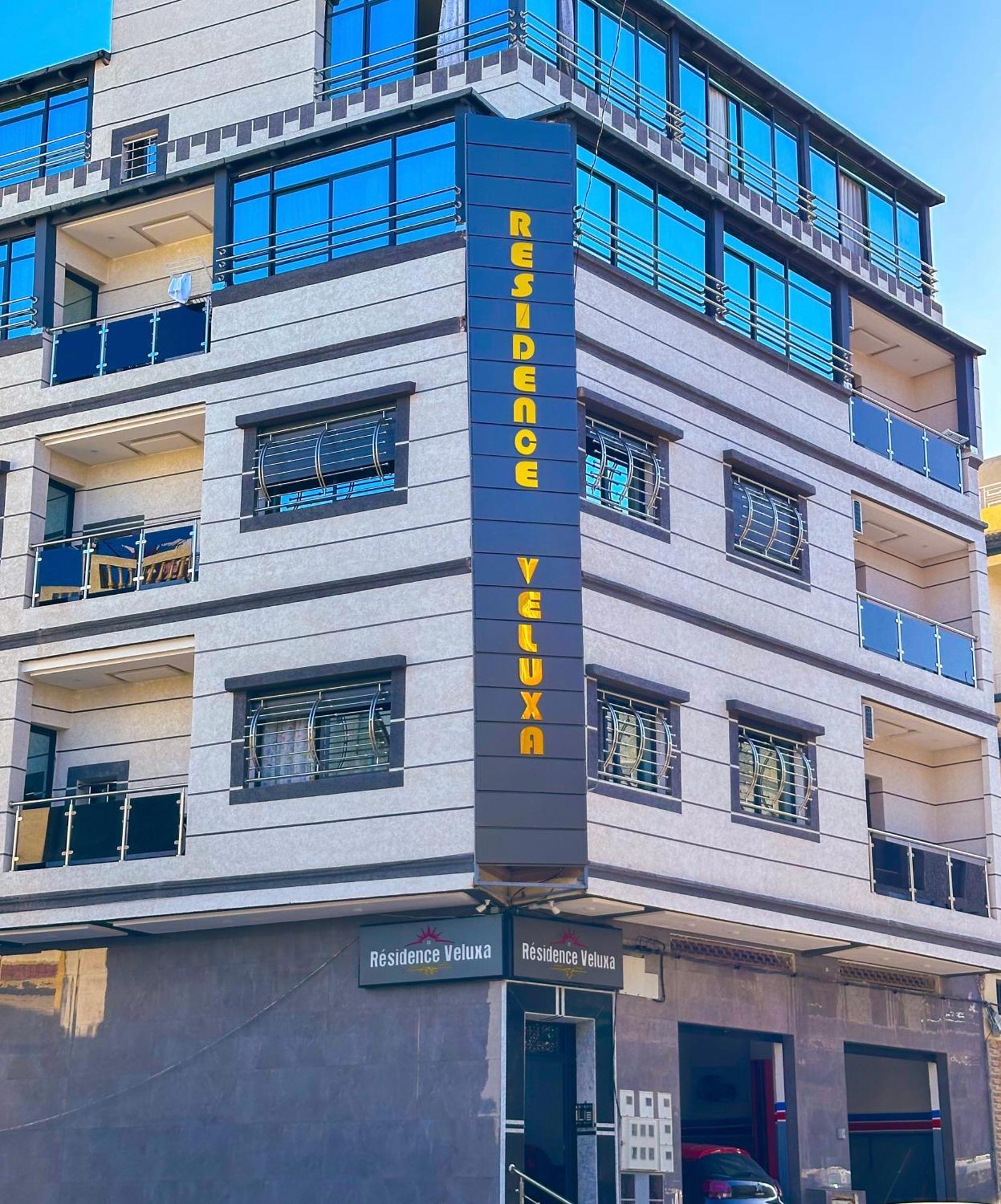 Veluxa - Luxury Holiday Homes - Centric Flat Tanca Dış mekan fotoğraf
